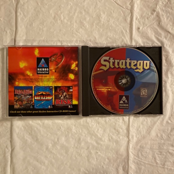Stratego Windows /95/98 PC Game - Picture 3 of 3